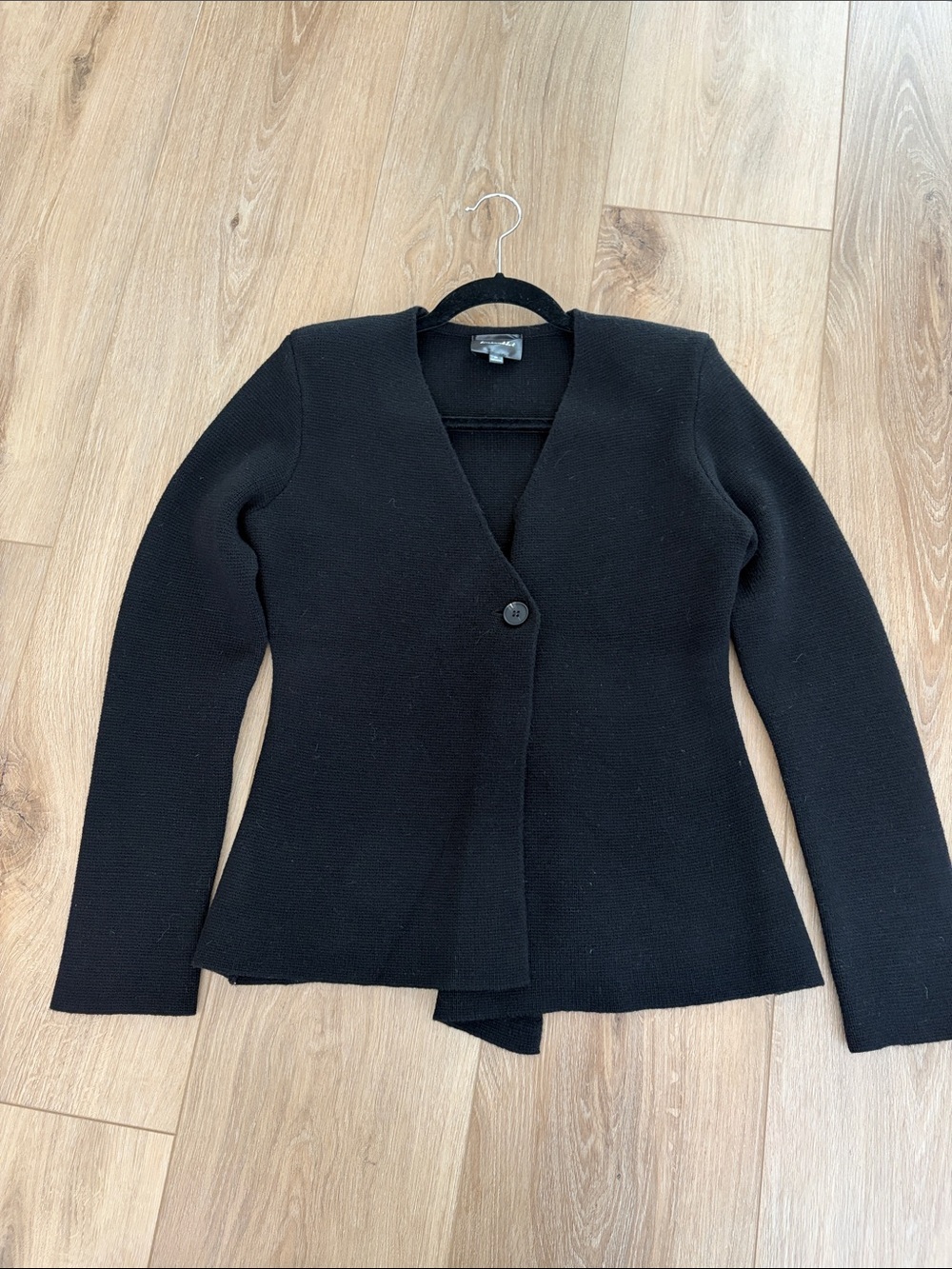 Line & Dot Black V-Neck Single-Button Sweater Cardigan